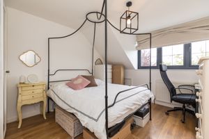 Bed- click for photo gallery